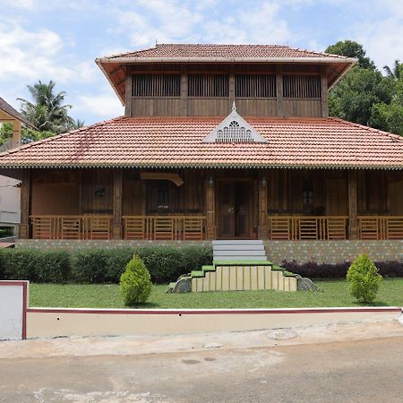 Jackroot Heritage Athirappilly Apartment Kallana Екстериор снимка